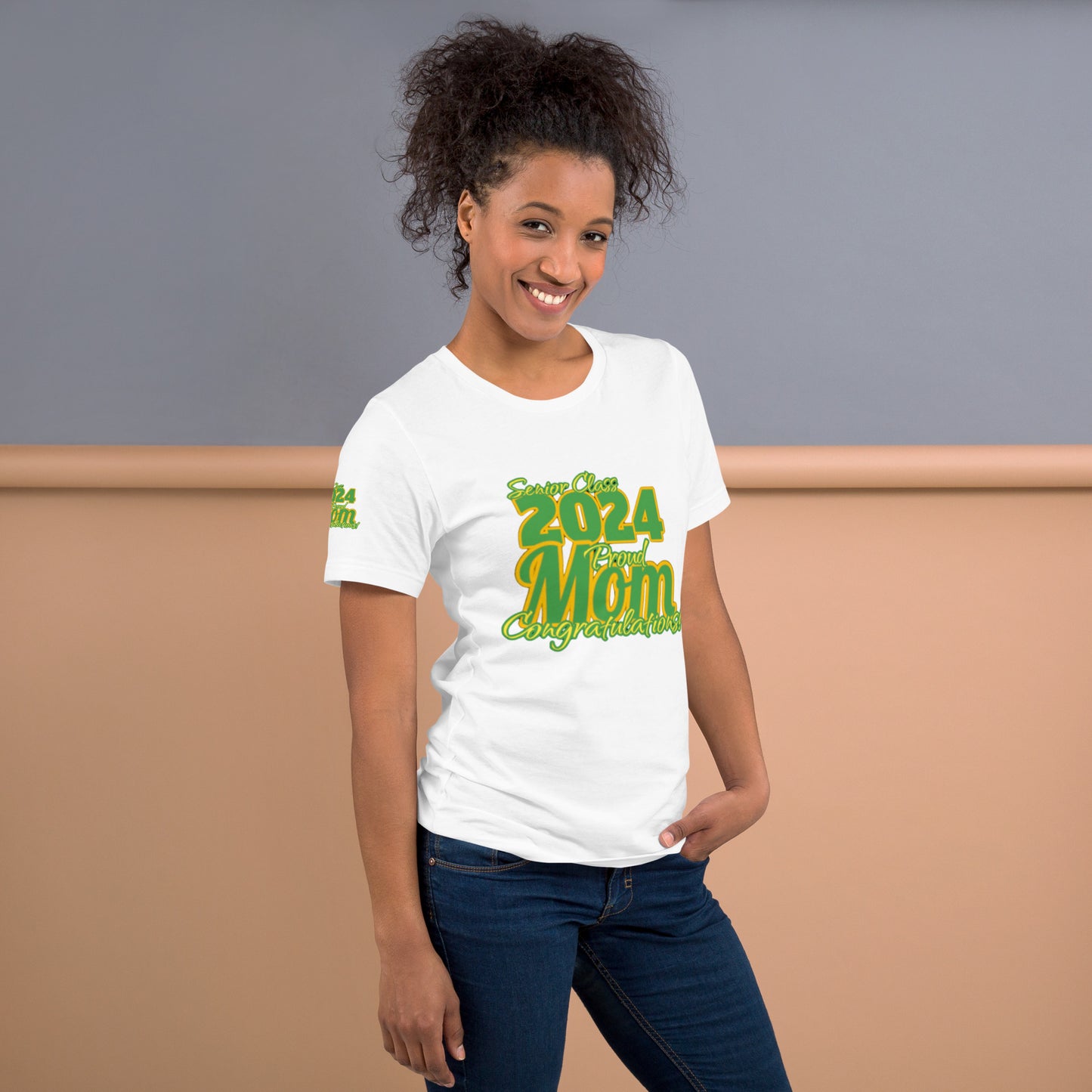 Senior Class, 2024 Proud Mom - Unisex T-Shirt Green/Yellow White Shirt